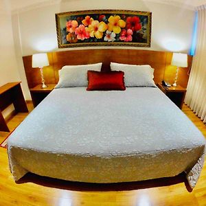 Hotel Casa Mahanaim Colferias, Bogota